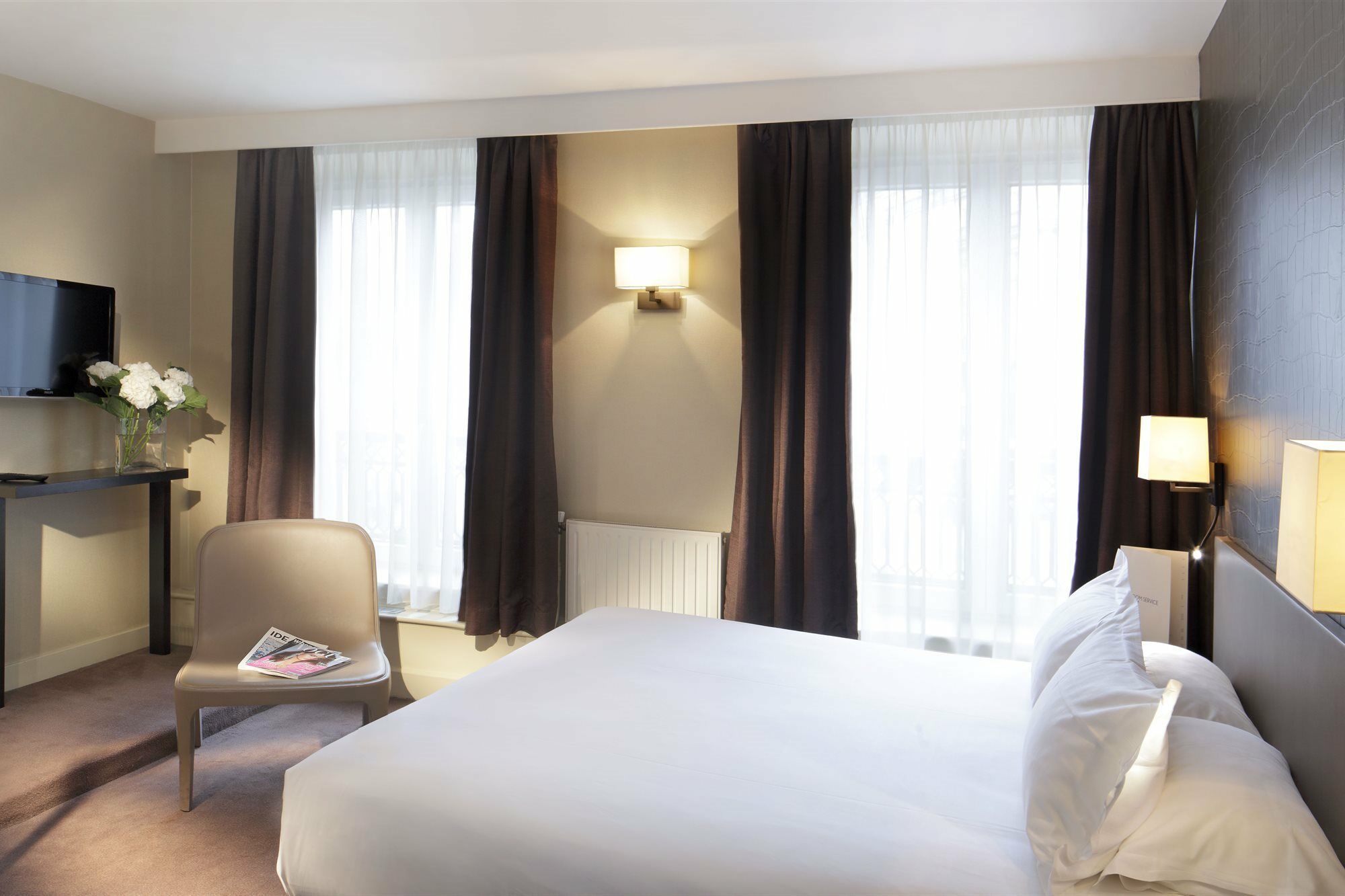 Londres Et New York - Teritoria Hotel París